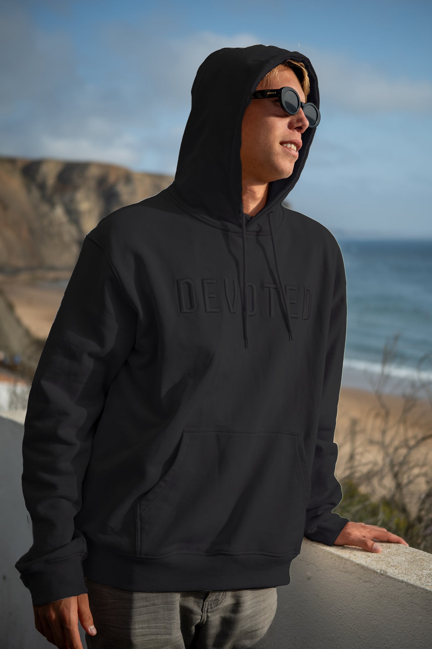 The Puff Logo Hood - Black