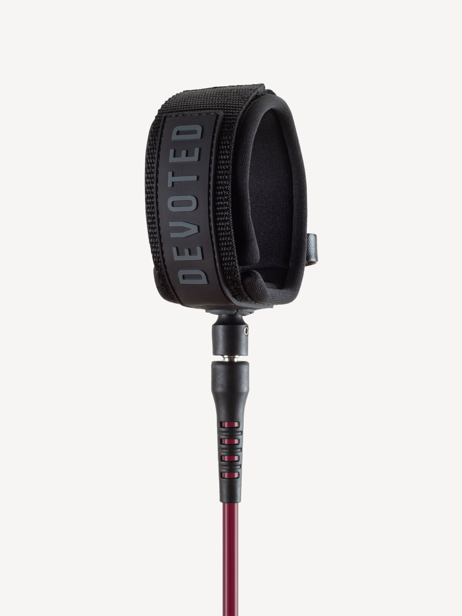 “Durability-focused stitching and materials on Devoted Pro leash”
